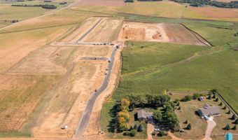 2500 E Chestnut Trl, Brandon, SD 57005