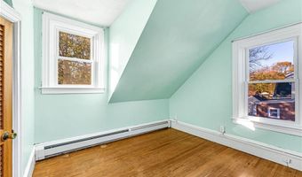 12 Lookout Ave, North Providence, RI 02911