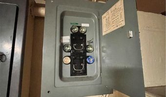 2543 Burlingham Dr, Ashtabula, OH 44004