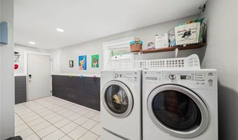 350 Townline Rd, Aurora, OH 44202