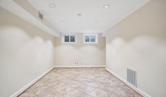 8352 ORANGE Ct, Alexandria, VA 22309