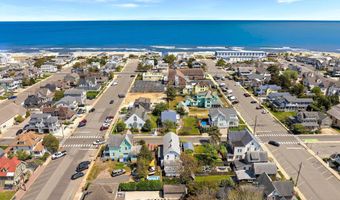 210 N BEACH Ave, Beach Haven, NJ 08008