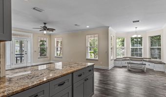 258 Prado St, Apalachicola, FL 32320