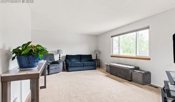 7350 Devinney Ct, Arvada, CO 80005