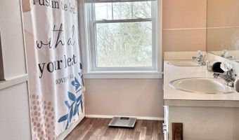 205 Bryan St, Berne, IN 46711