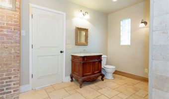 602 E Comanche St, McAlester, OK 74501