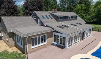 525 N Hametown Rd, Akron, OH 44333