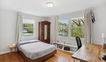 8810 LOWELL St, Bethesda, MD 20817
