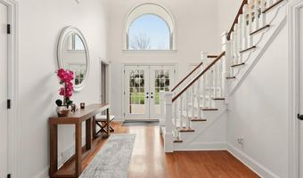 309 High Blf, Aurora, OH 44202