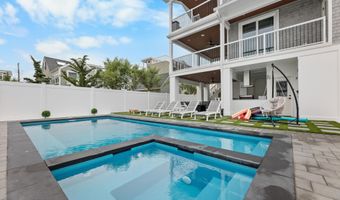 18 Mea Ln, Beach Haven, NJ 08008