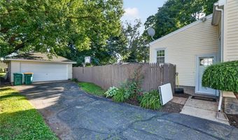 3912 Lake Rd W, Ashtabula, OH 44004