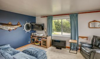 496 HAMBURG Ave, Astoria, OR 97103