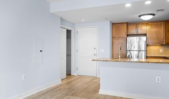 888 N QUINCY St 1411, Arlington, VA 22203