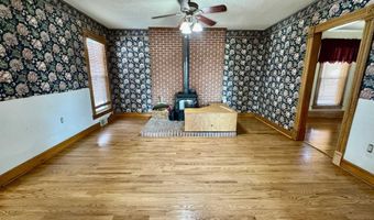 911 Pine St, Atlantic, IA 50022