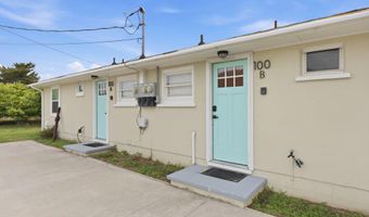 100 E Bogue Sound Dr, Atlantic Beach, NC 28512