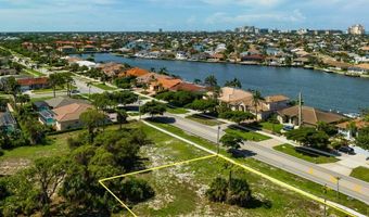 395 BALD EAGLE Dr, Marco Island, FL 34145