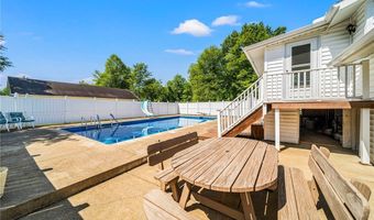 1543 Cherry Ln, Ashtabula, OH 44004