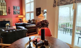 15 Hammersmith Rd #14, Newport, RI 02840