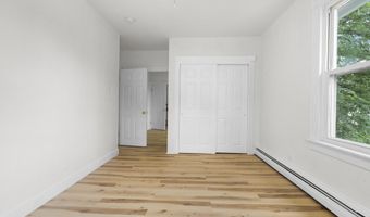18 Park St, Bristol, CT 06010