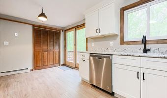 274 Courthouse Ln, Burrillville, RI 02859