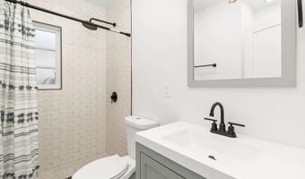 2318 Plum St, San Diego, CA 92106