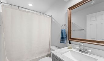 2019 Taylor Cir, Ames, IA 50010