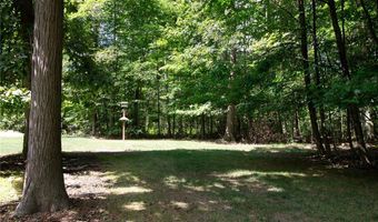 610 Deep Woods Dr, Aurora, OH 44202
