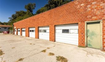 2726 E Broadway, Alton, IL 62002