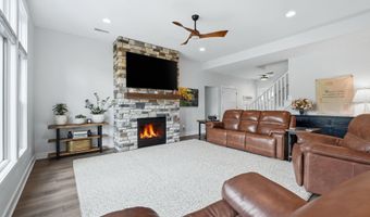 1816 Golfview Dr, Auburn, IN 46706