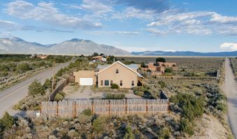 2 Mesa Sea Rd, Arroyo Hondo, NM 87513