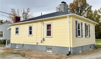 569 Broadway St, Austin, IN 47102