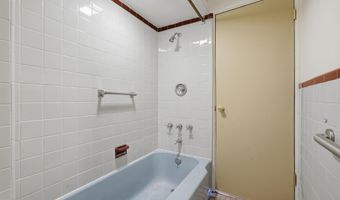 112 ERIE Ave, Barrington, NJ 08007