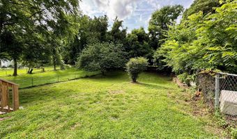 16 Cherry St, Badin, NC 28001