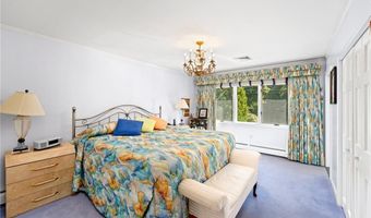 161 Seaside Dr, Jamestown, RI 02835