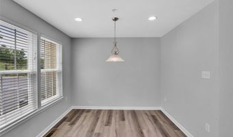284 Broadstone Dr, Adams Twp., PA 16046