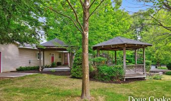 10574 88th Ave, Allendale, MI 49401