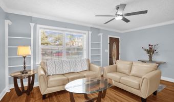 918 W SMITH St, Orlando, FL 32804