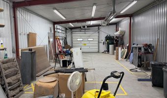 316 1st St, Aurora, NE 68818