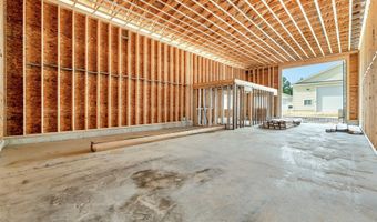 121 Isinglass Cir, Barrington, NH 03825