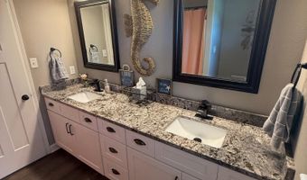 3903 Hampton Dr, Benton, AR 72019