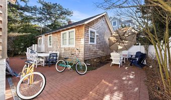 112 8TH St E, Beach Haven, NJ 08008