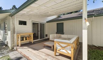 21081 Gardenia Ave, Bend, OR 97702
