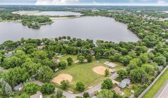 940 Hamlet Dr N, Avon, MN 56310