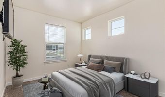 21821 E 7th Ave, Aurora, CO 80018