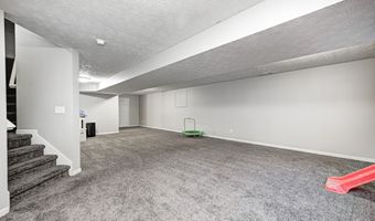 8557 Vyners Ln, Avon, IN 46123