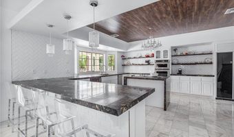 32 Princeville Ln, Las Vegas, NV 89113