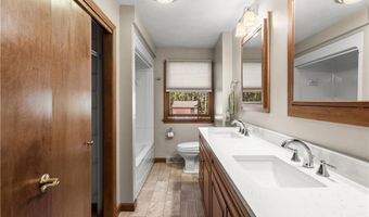 886 Weaver Hill Rd, Coventry, RI 02816
