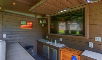 409 Shoreham Dr, Allison Park, PA 15101