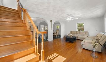 17 Elder Ave, East Providence, RI 02915