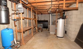411 McNerney Rd, Becket, MA 01223